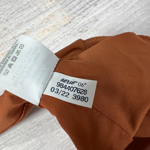 NEW Aerie Twist Scoop Bikini Top Size Medium Jupiter Brown Removable Pads NWT - Picture 4 of 5